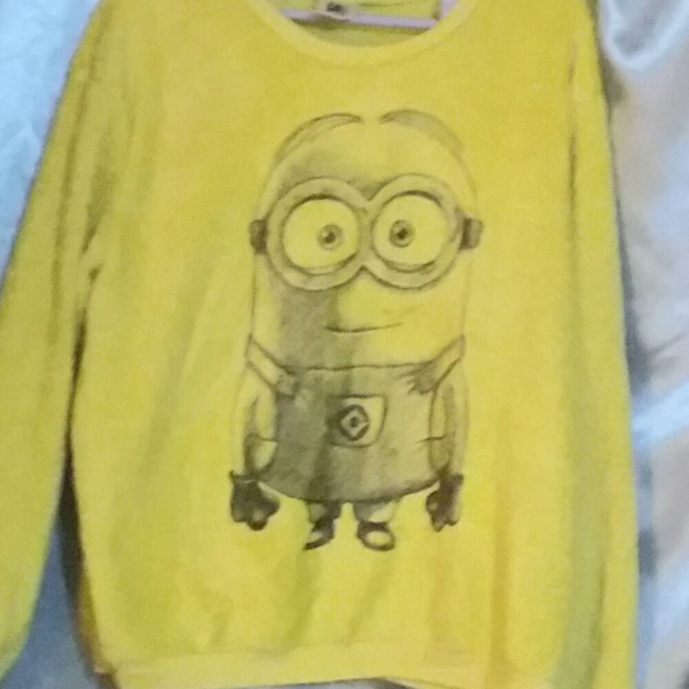 Despicable Me Minion Fluffy Sweatshirt